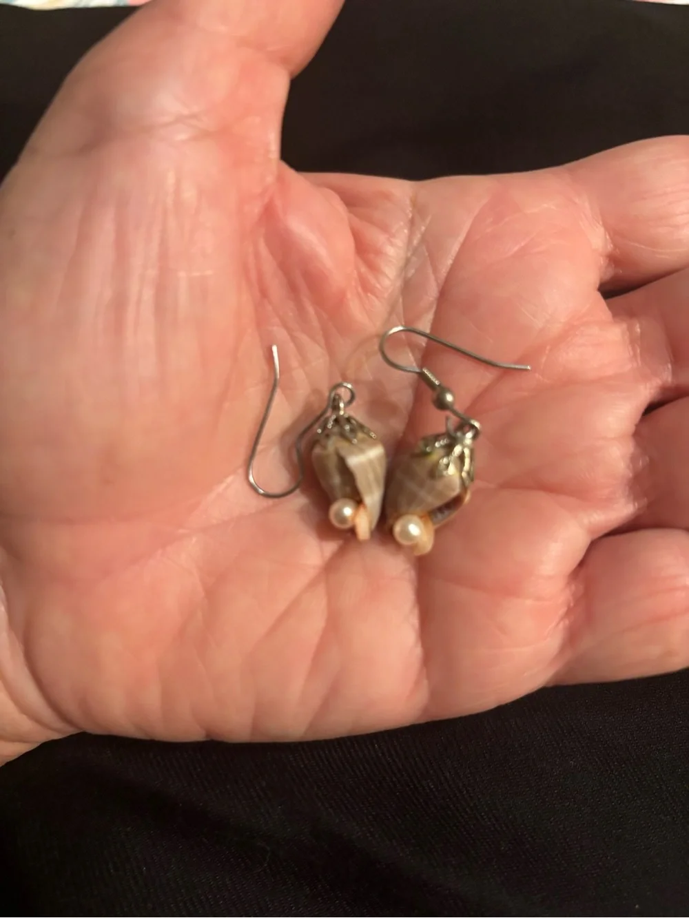 Shell and Pearl Drop Earrings - tan Shell
